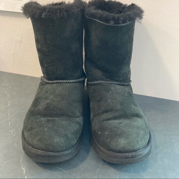 UGG sz 6 black suede Bailey bow mid boots - Picture 4 of 12